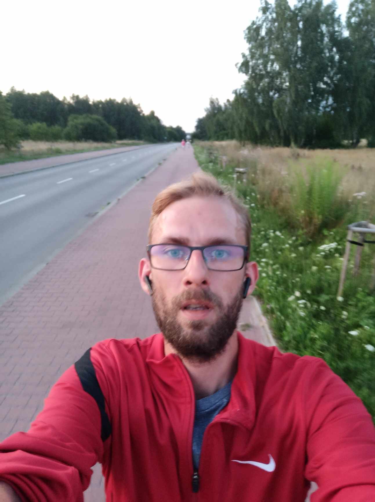 kreska na brwi Tomaszów Mazowiecki